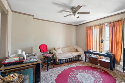 867 Aurora Avenue Saint Paul MN 55104