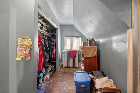 867 Aurora Avenue Saint Paul MN 55104