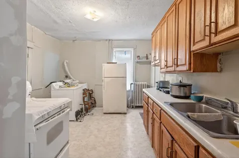 867 Aurora Avenue Saint Paul MN 55104