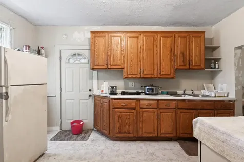 867 Aurora Avenue Saint Paul MN 55104