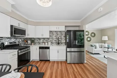 761 Bartelmy Lane N Maplewood MN 55119