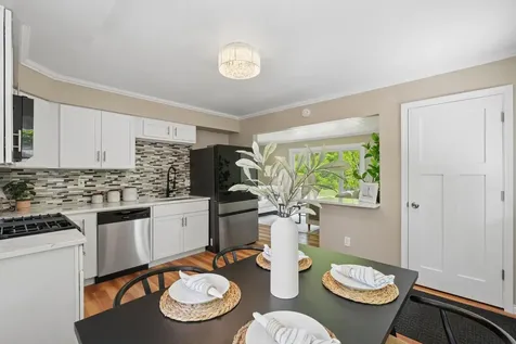 761 Bartelmy Lane N Maplewood MN 55119