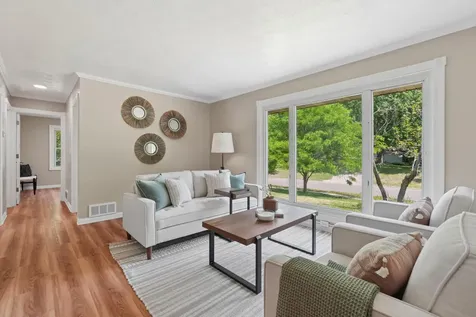 761 Bartelmy Lane N Maplewood MN 55119