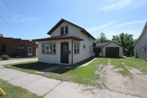 302 Riverside Avenue Thief River Falls MN 56701