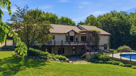 1665 County Road 5 SW Howard Lake MN 55349