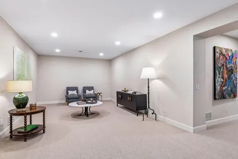 5224 Oaklawn Avenue Edina MN 55424