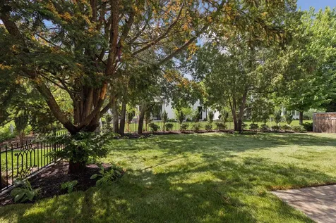 5224 Oaklawn Avenue Edina MN 55424