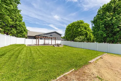 721 Chatham Street Saint Peter MN 56082