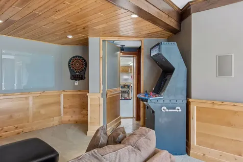 2975 Klondike Avenue N Lake Elmo MN 55042