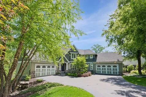 2975 Klondike Avenue N Lake Elmo MN 55042