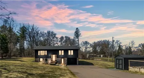 1130 Hallam Avenue N Mahtomedi MN 55115