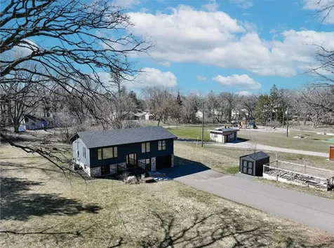 1130 Hallam Avenue N Mahtomedi MN 55115