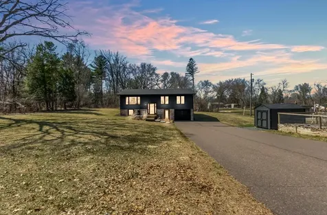 1130 Hallam Avenue N Mahtomedi MN 55115