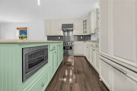 1130 Hallam Avenue N Mahtomedi MN 55115