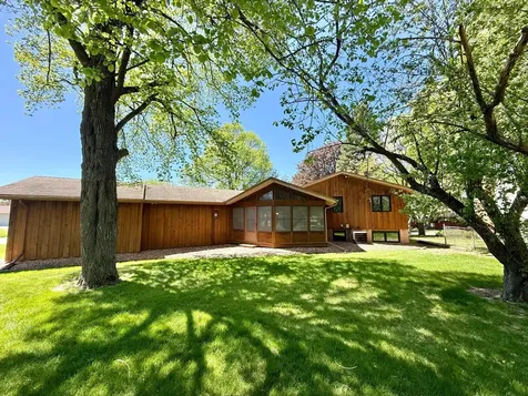 1062 Crestview Drive S Maplewood MN 55119