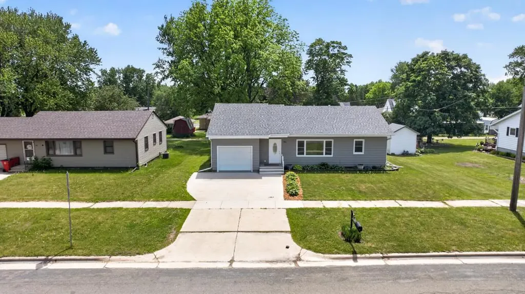 501 2nd Street NE Hayfield MN 55940