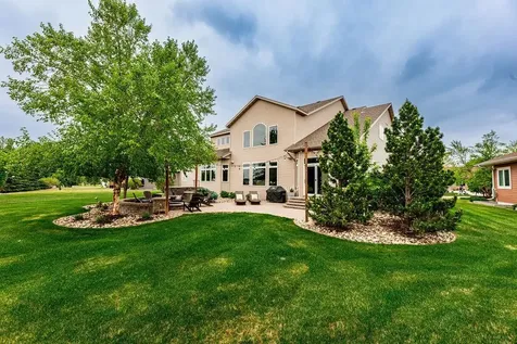 5827 Silverleaf Drive S Fargo ND 58104