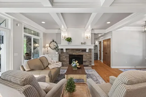 94 Neptune Street Mahtomedi MN 55115