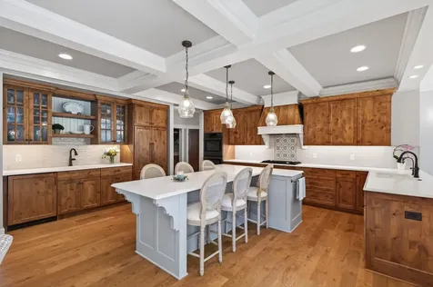 94 Neptune Street Mahtomedi MN 55115