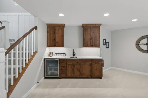 94 Neptune Street Mahtomedi MN 55115