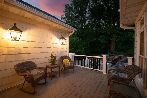 94 Neptune Street Mahtomedi MN 55115