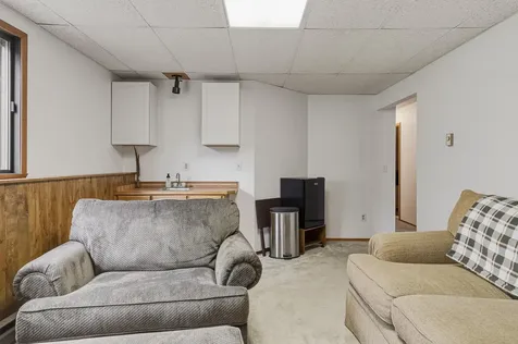 1907 29th Avenue S Fargo ND 58103