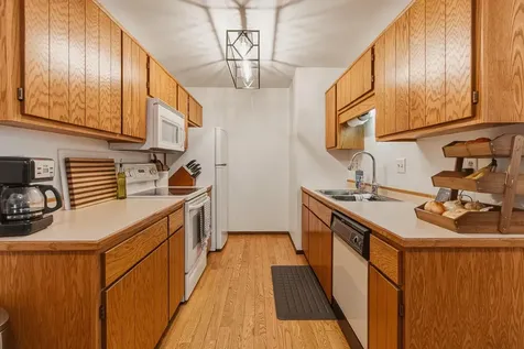 1907 29th Avenue S Fargo ND 58103