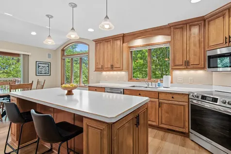 12852 Essex Way Apple Valley MN 55124
