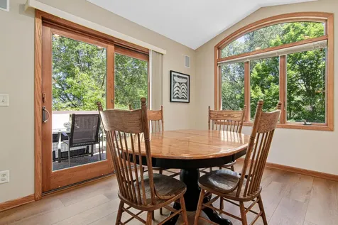 12852 Essex Way Apple Valley MN 55124