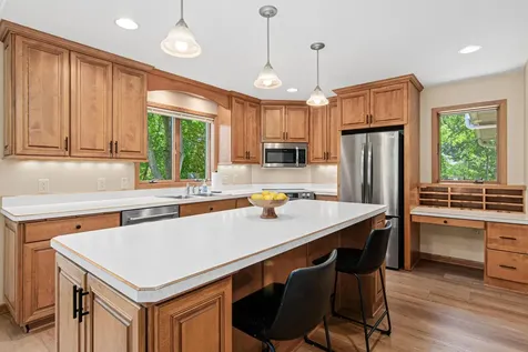 12852 Essex Way Apple Valley MN 55124