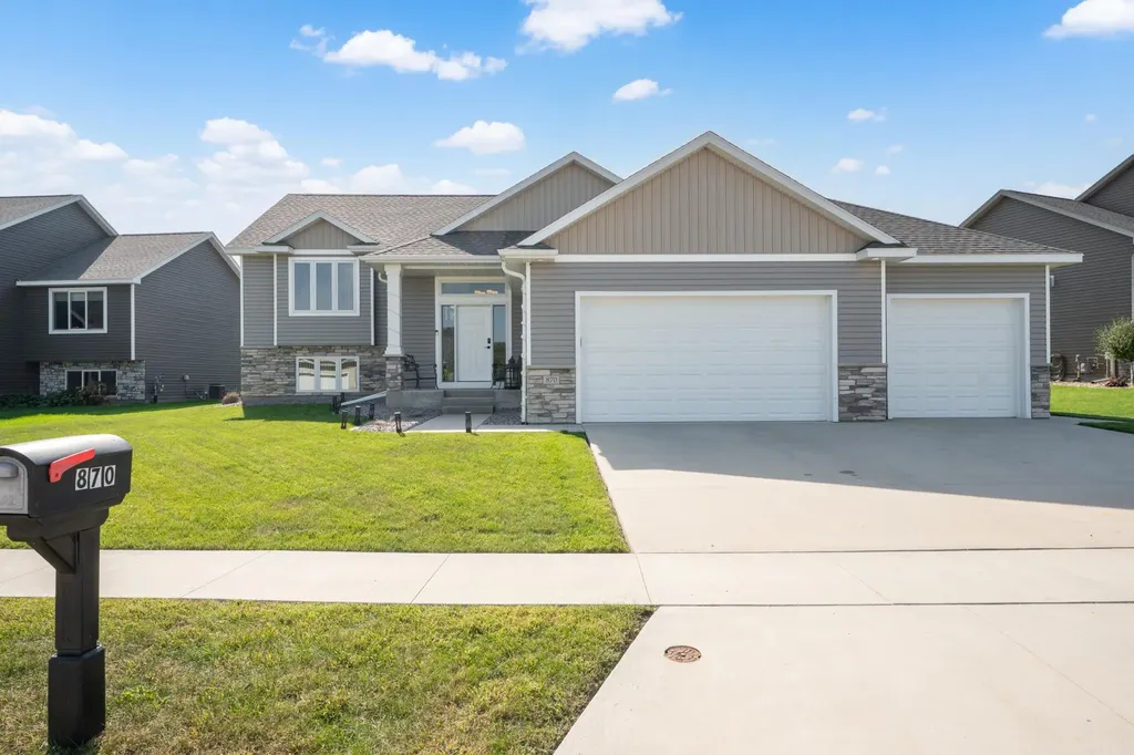 870 Portsmith Drive NW Rochester MN 55901