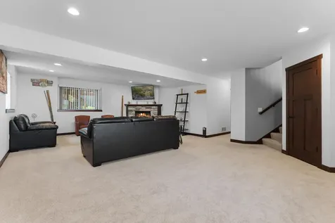 870 Portsmith Drive NW Rochester MN 55901