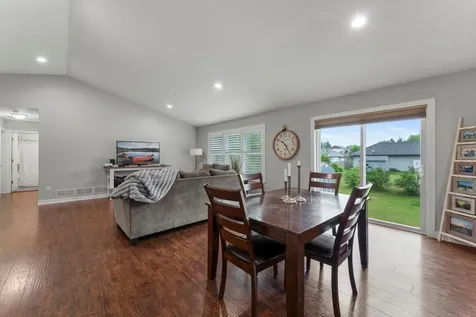 40219 Golden Way North Branch MN 55056