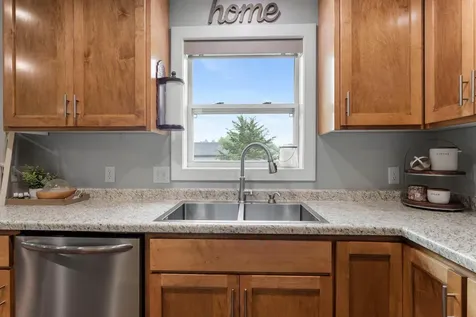 40219 Golden Way North Branch MN 55056