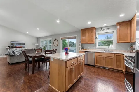 40219 Golden Way North Branch MN 55056