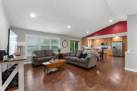 40219 Golden Way North Branch MN 55056