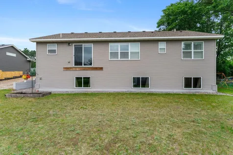 40219 Golden Way North Branch MN 55056