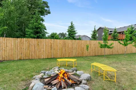 40219 Golden Way North Branch MN 55056