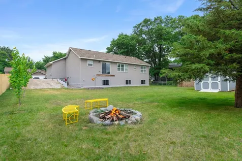 40219 Golden Way North Branch MN 55056