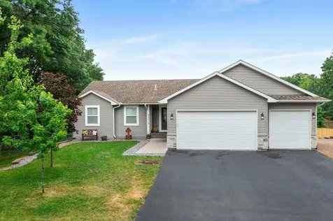 40219 Golden Way North Branch MN 55056