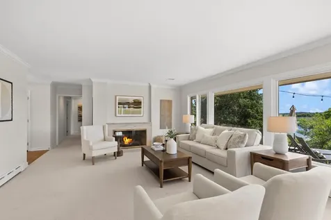 7011 Willow Creek Road Eden Prairie MN 55344