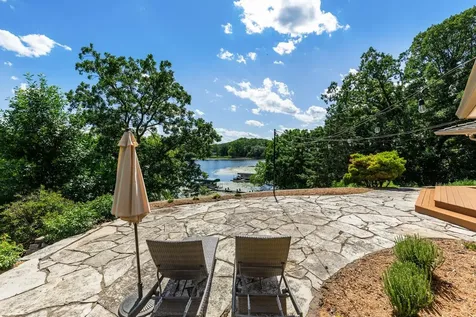 7011 Willow Creek Road Eden Prairie MN 55344