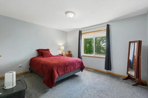 623 35th Street W Hastings MN 55033