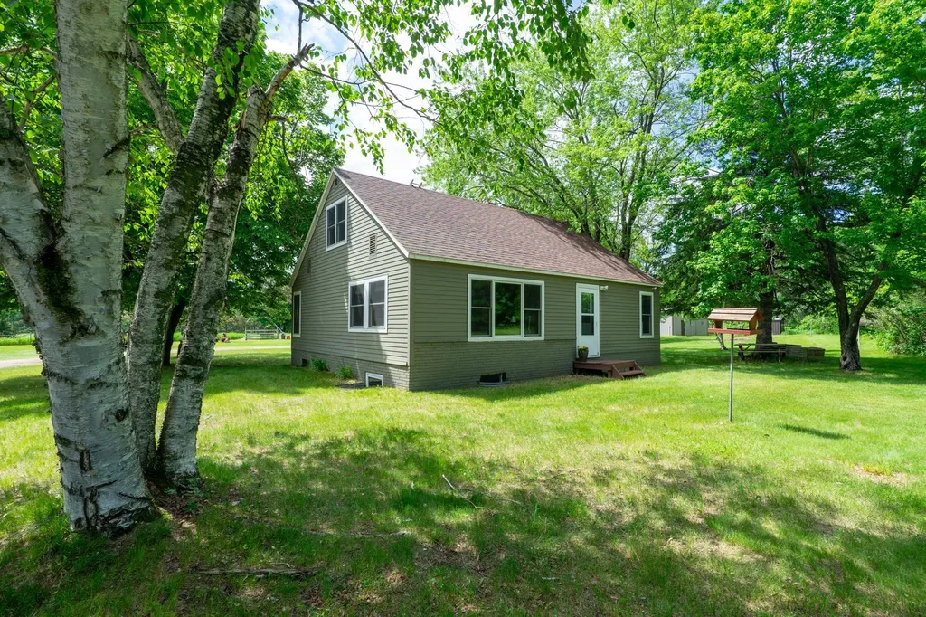 11951 71st Avenue SW Motley MN 56466