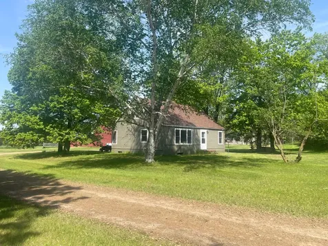 11951 71st Avenue SW Motley MN 56466
