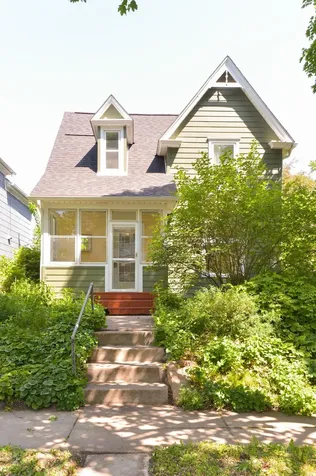 153 Winifred Street W Saint Paul MN 55107