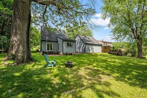 774 Roselawn Avenue E Maplewood MN 55117