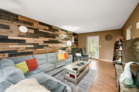 774 Roselawn Avenue E Maplewood MN 55117