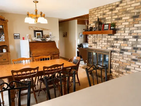 905 Main Street N Renville MN 56284