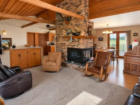 905 Main Street N Renville MN 56284